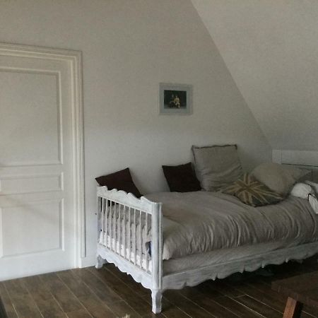 Maison De Sandrine Jumeauville Eksteriør billede