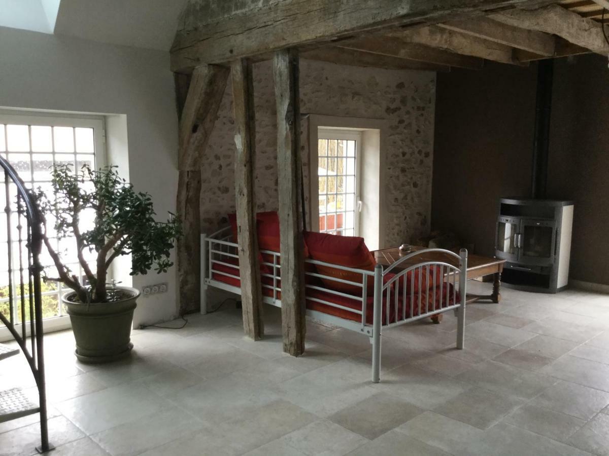 Maison De Sandrine Jumeauville Eksteriør billede